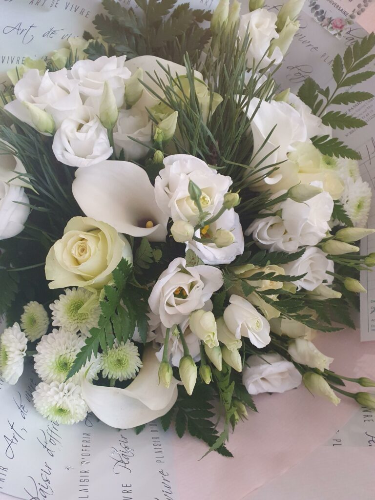 Rose Passion Fleuriste La Plaine Sur Mer Photo 1 Bouquet Rond A Partir De 50E