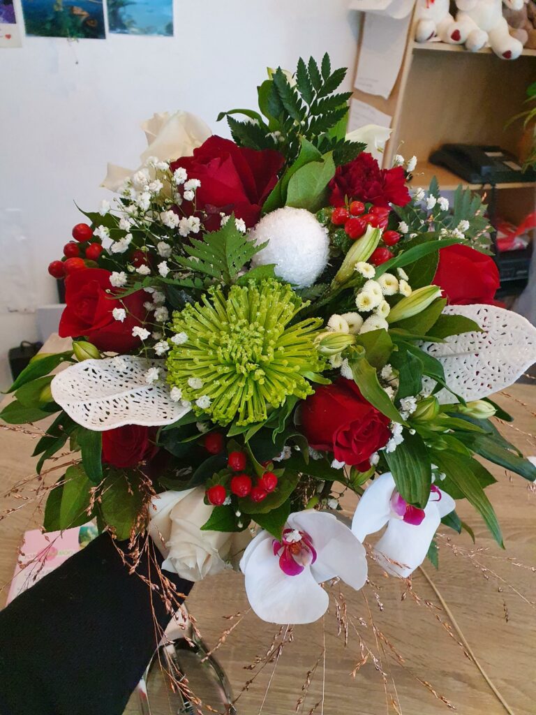 Rose Passion Fleuriste La Plaine Sur Mer Photo 2 Bouquet Rond A Partir De 30E